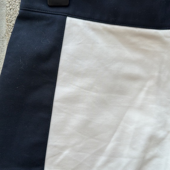 Club Monaco Navy & Cream Cotton Blend Liz Short - Picture 3 of 6